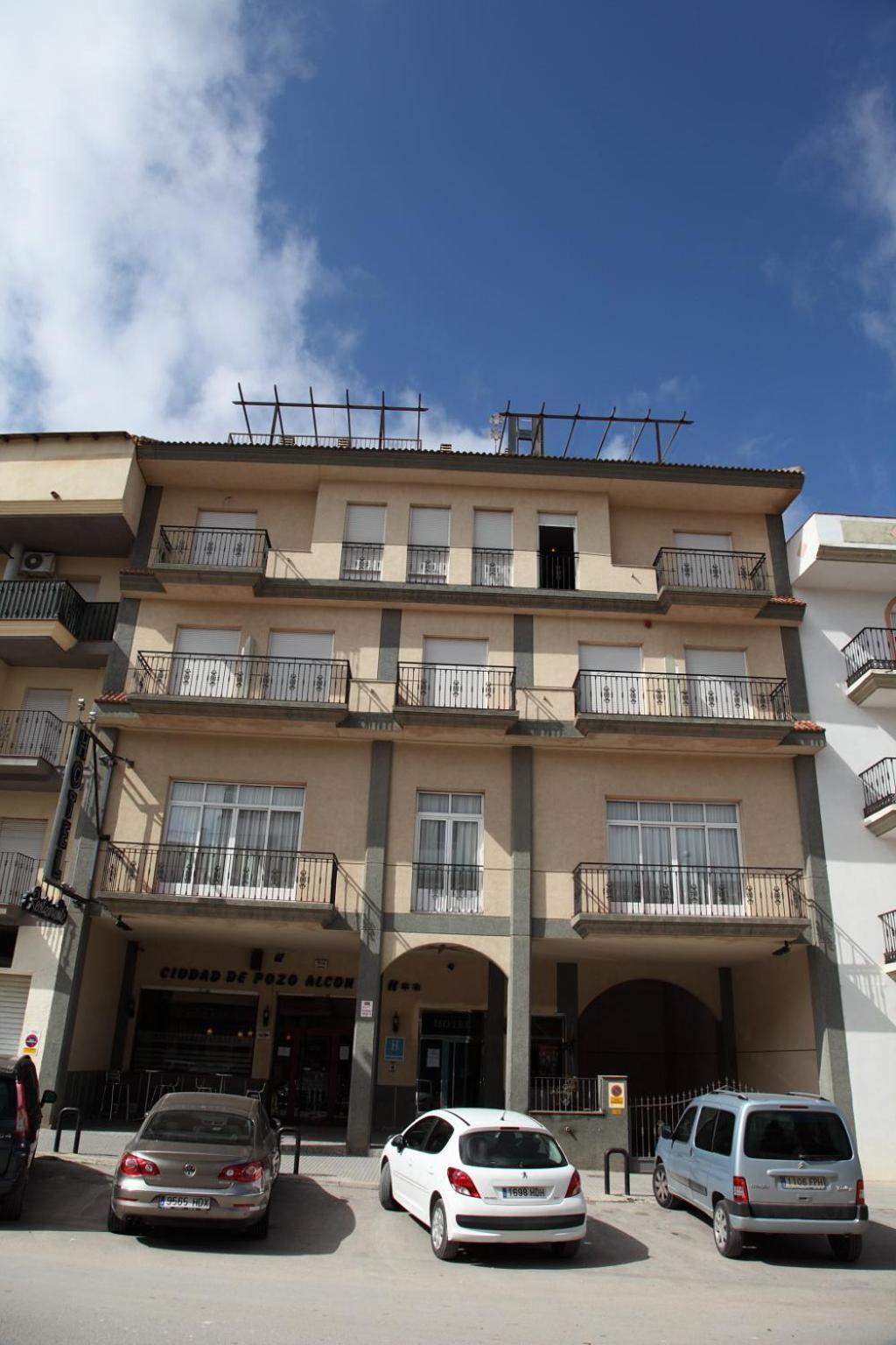 Hotel Ciudad Pozo Alcón Екстериор снимка